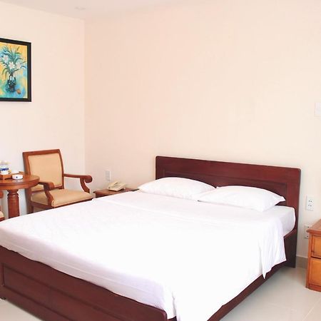 Tan Son Nhat 2 Hotel Хошимин Экстерьер фото