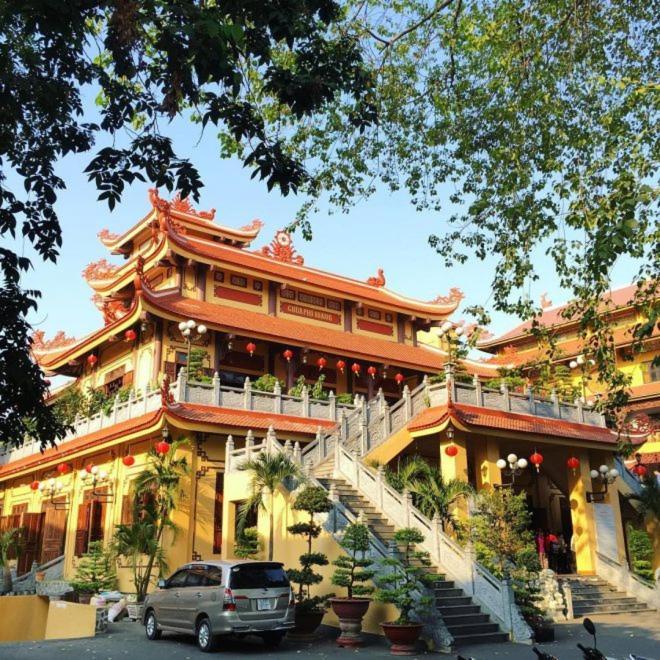 Tan Son Nhat 2 Hotel Хошимин Экстерьер фото