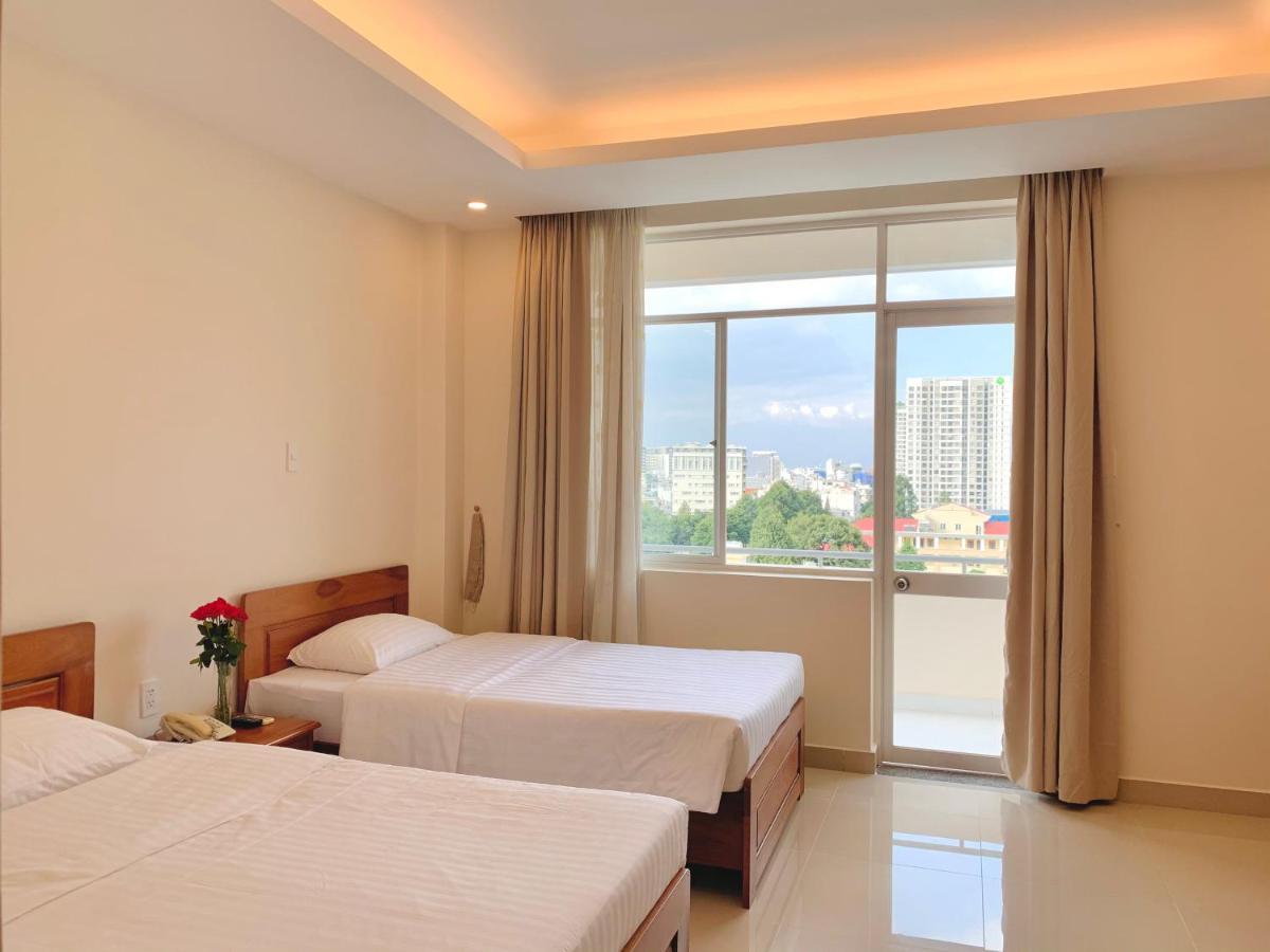 Tan Son Nhat 2 Hotel Хошимин Экстерьер фото