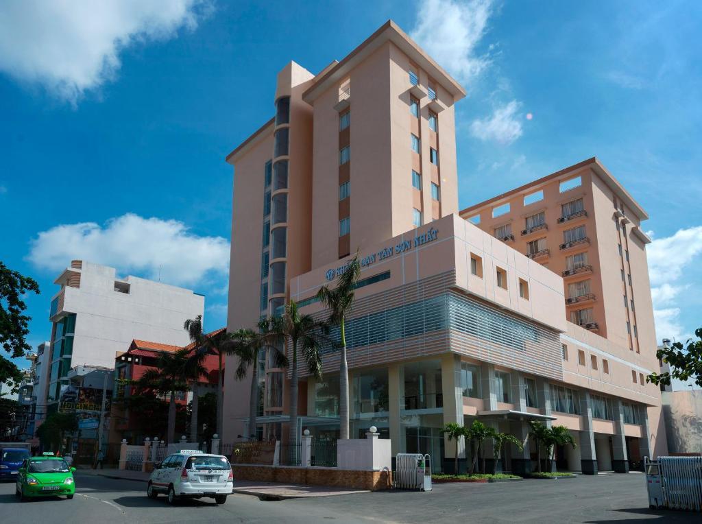 Tan Son Nhat 2 Hotel Хошимин Экстерьер фото